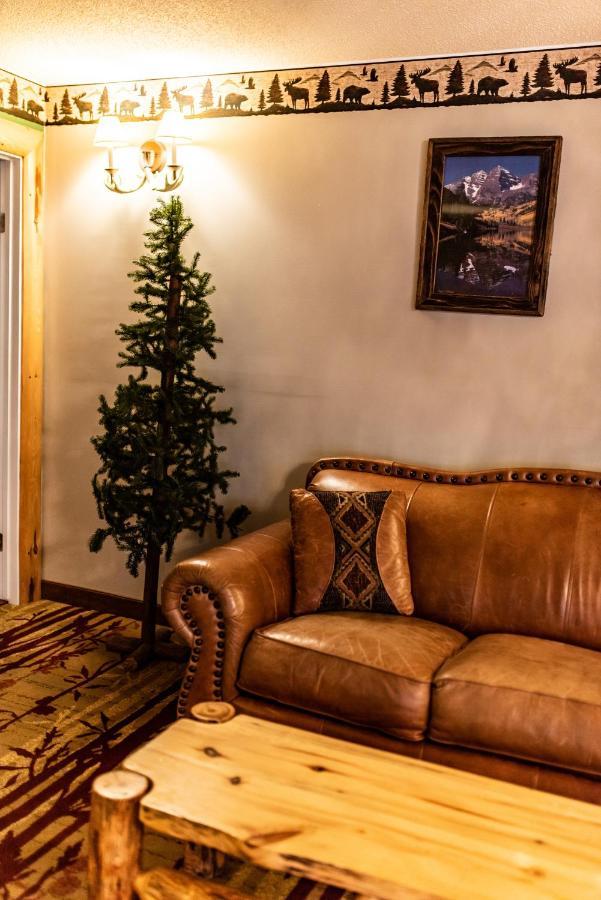 Gateway Inn And Suites 살리다 외부 사진