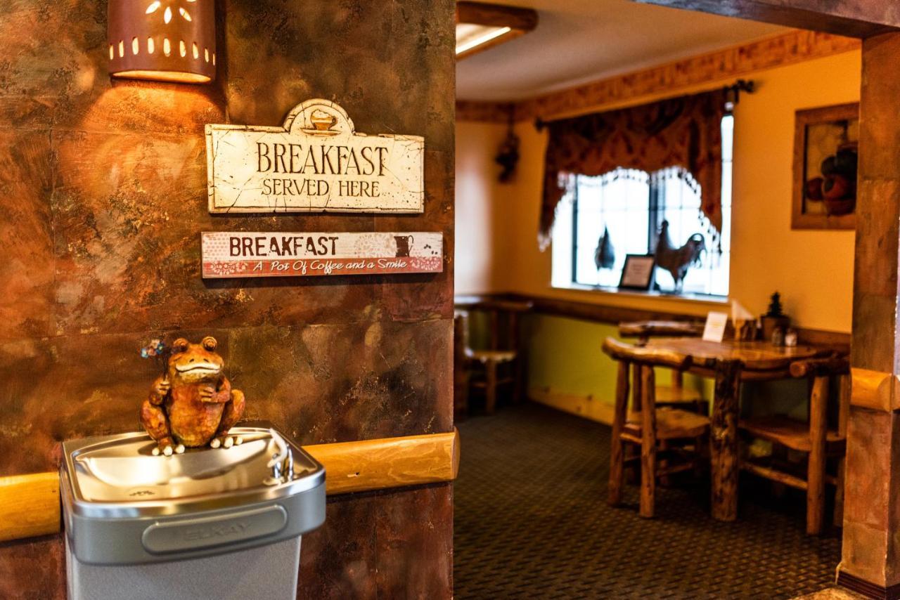 Gateway Inn And Suites 살리다 외부 사진