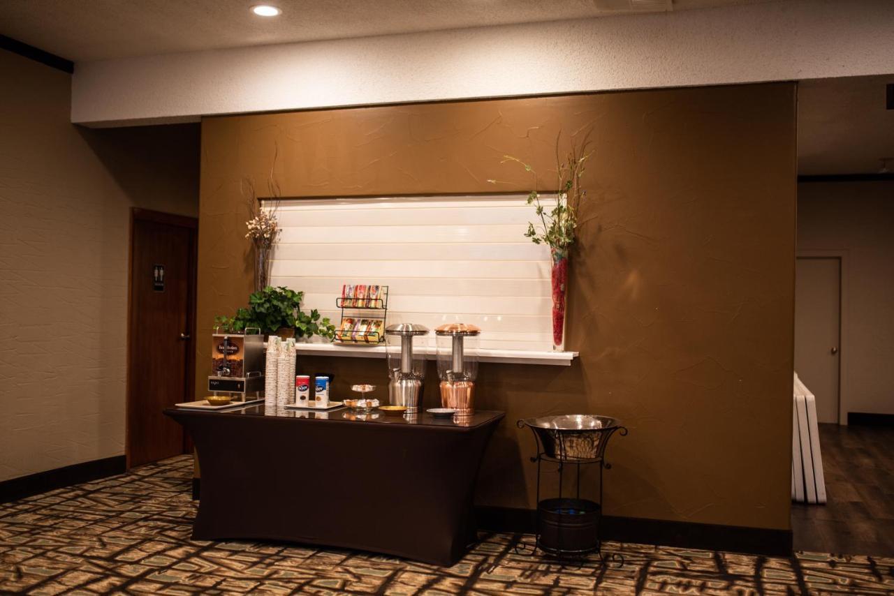 Gateway Inn And Suites 살리다 외부 사진