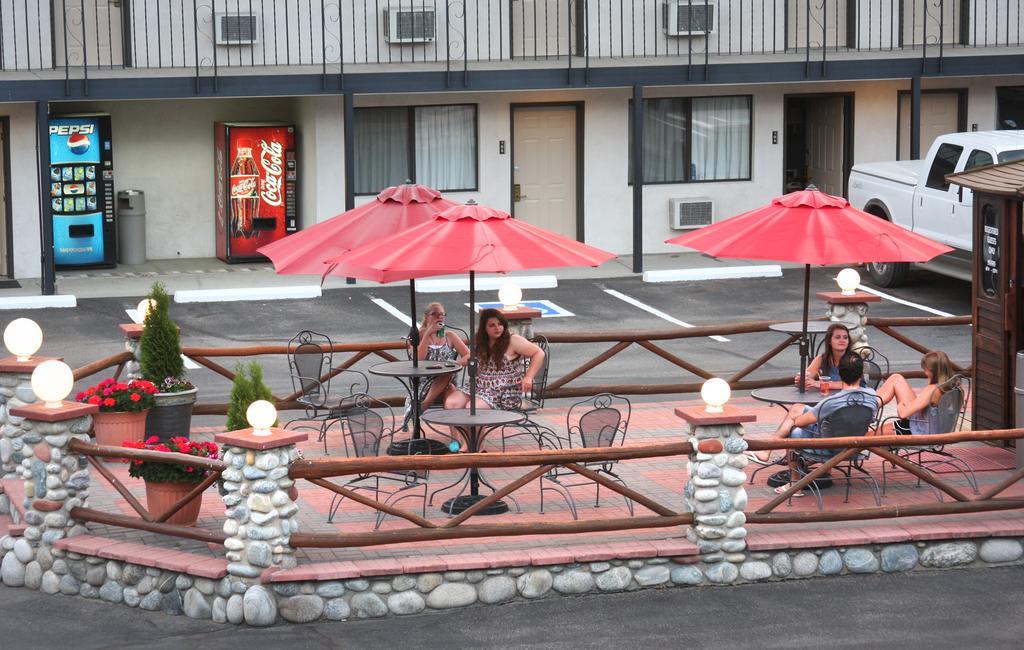 Gateway Inn And Suites 살리다 외부 사진