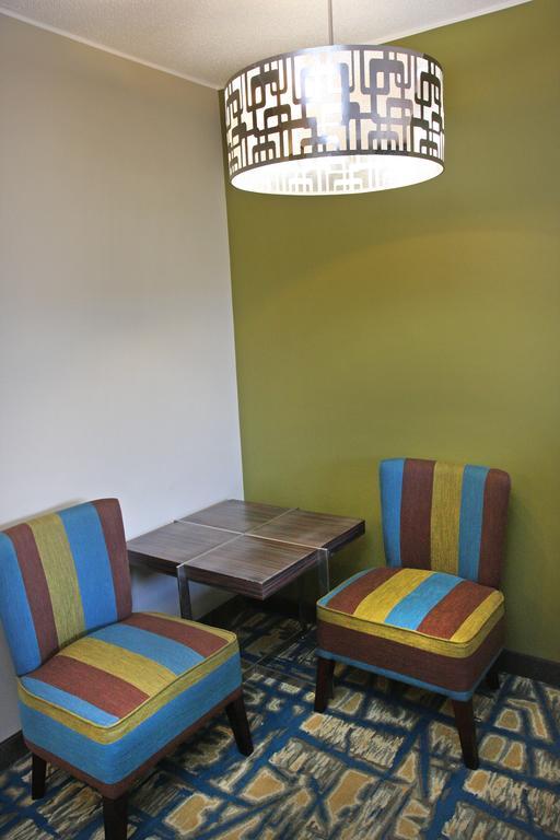 Gateway Inn And Suites 살리다 외부 사진